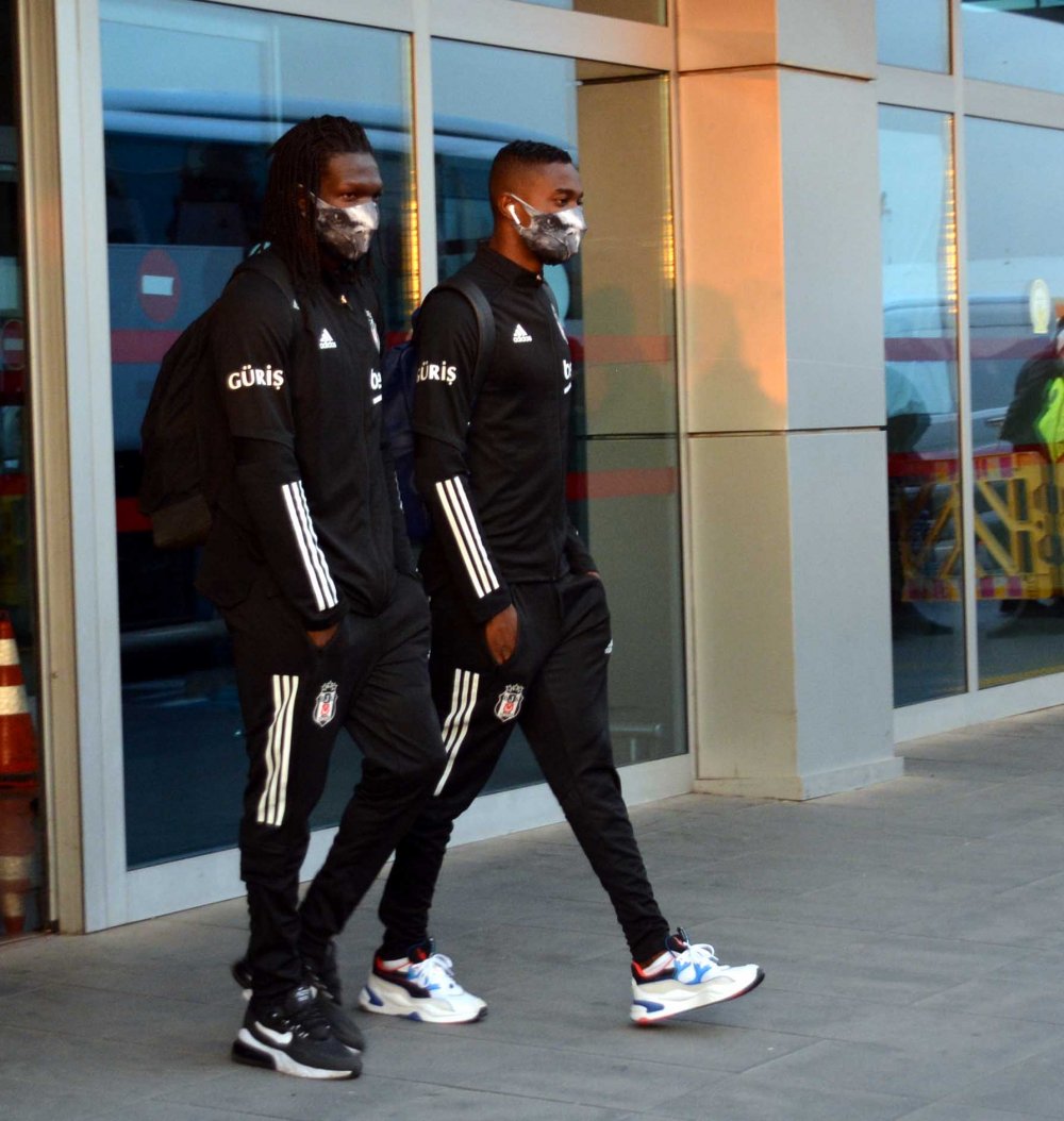 Beşiktaş kafilesi Kayseri'ye geldi