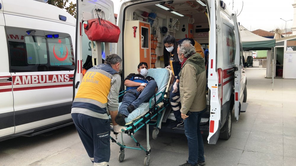 Balkondaki tartışma sokakta devam etti, kolundan vuruldu 