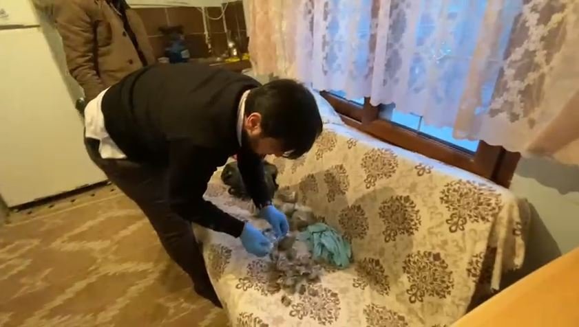Beyoğlu'nda uyuşturucu operasyonu kamerada