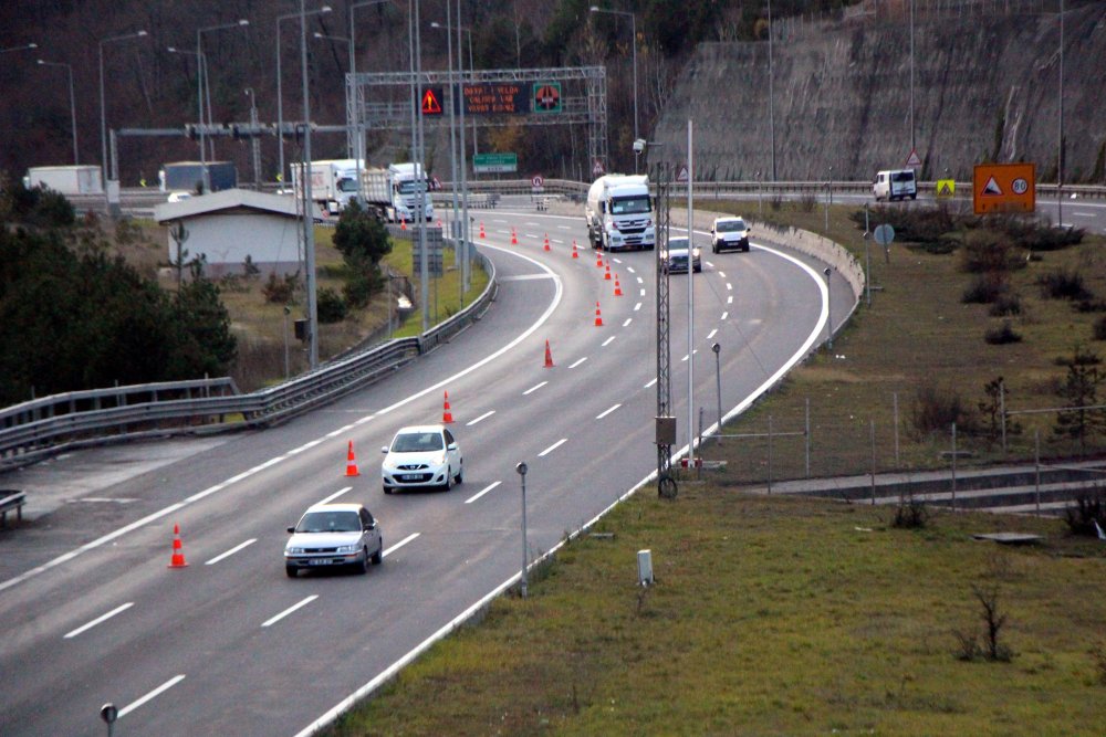 Bolu Dağı Tüneli'nden 2020'de 11 milyon araç geçti