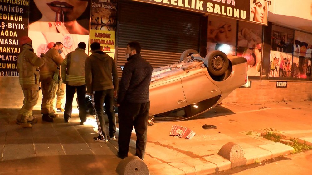 Boş yolda takla atan otomobilin sürücüsü kazayı burnu bile kanamadan atlattı&nbsp;