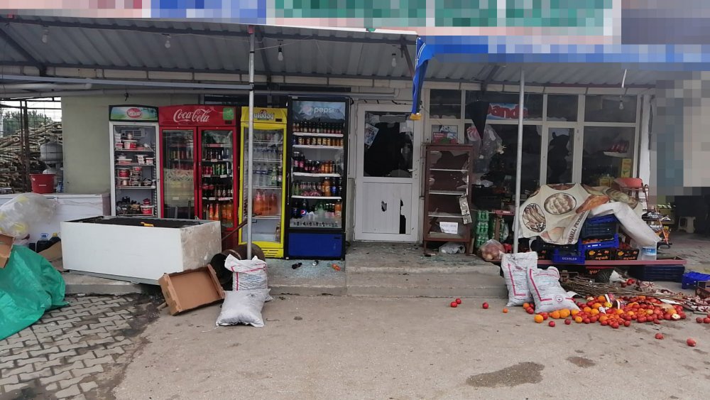 Çanakkale'de engelli gence cinsel saldırı şüphelisinin iş yerinin camları kırıldı