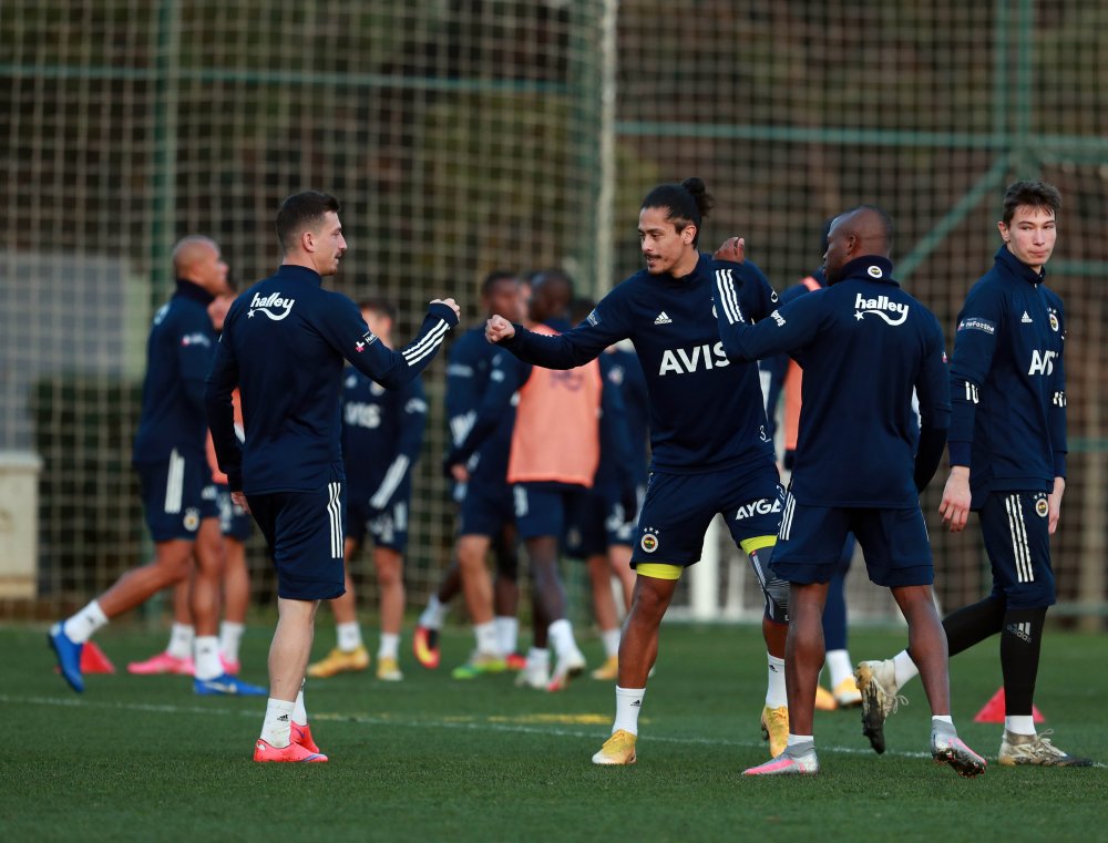 Fenerbahçe'de Ozan ve Gustavo negatif, Tolga sakat