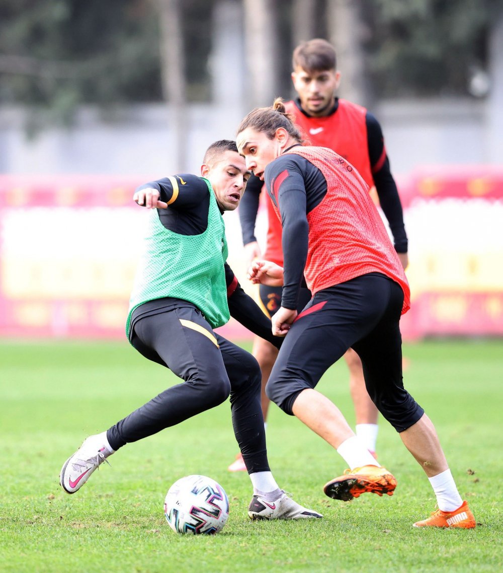 Galatasaray, Konyaspor maçının hazırlıklarına ara vermeden başladı