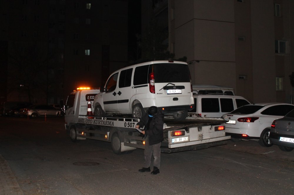 Kayseri'de, polisin 'dur' ihtarına uymayan sürücü 6 kilometre kaçabildi