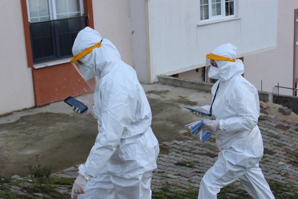 Kocaeli'de filyasyon ekipleri koronavirüs savaşını ara vermeden sürdürüyor