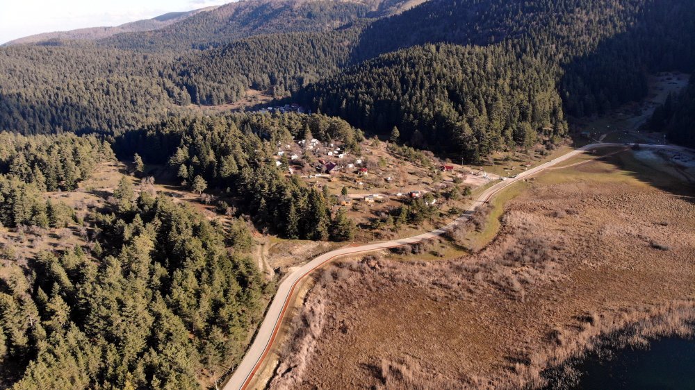Tatilciler kısıtlamada otelden çıkamadı, Abant Tabiat Parkı boş kaldı