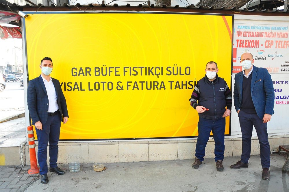 25 milyon TL'lik çeyrek bileti satan bayi altınla ödüllendirildi