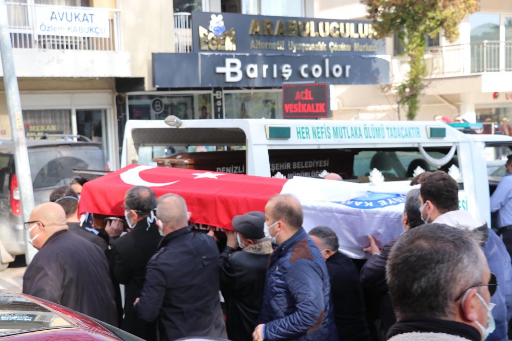 Koronavirüsten ölen sendika başkanı, toprağa verildi