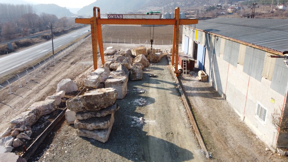 Turhal Belediyesi, kendi ürettiği travertenleri pazarlamaya hazırlanıyor