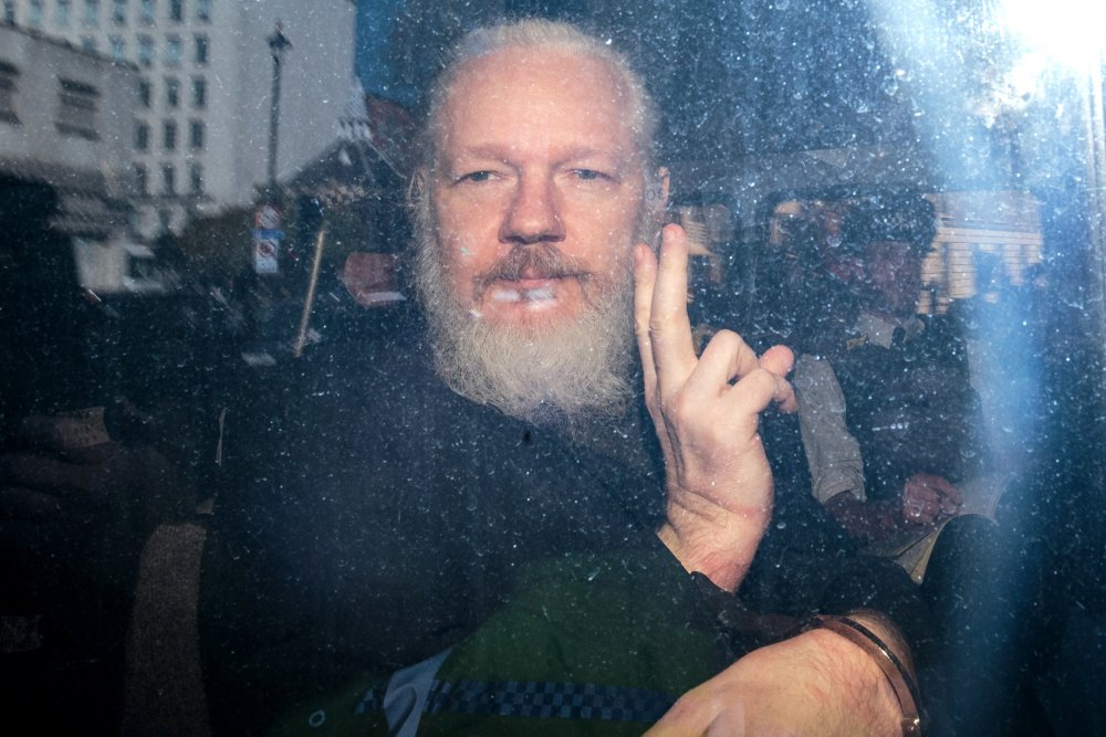 WikiLeaks'in kurucusu Assange'ın iade talebi reddedildi