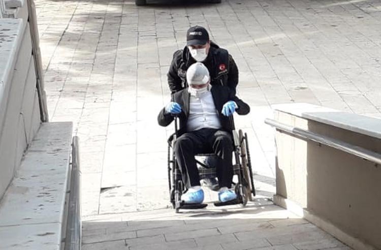 Bilecik'te uyuşturucu şüphelileri, adliyede