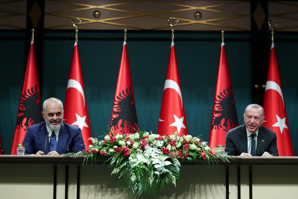 Cumhurbaşkanı Erdoğan: FETÖ'nün ilişkilerimizi zehirlemesine izin vermeyeceğiz