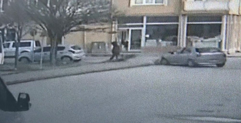 Edirne’de otomobille motosikletin çarpıştığı kaza kamera GÖRÜNTÜLERİNE ULAŞILDI