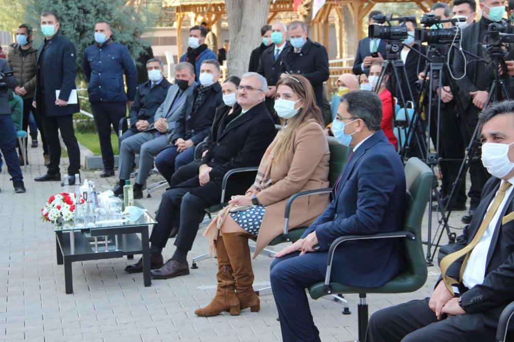 'Hediye Karavanı'nın son durağı Diyarbakır