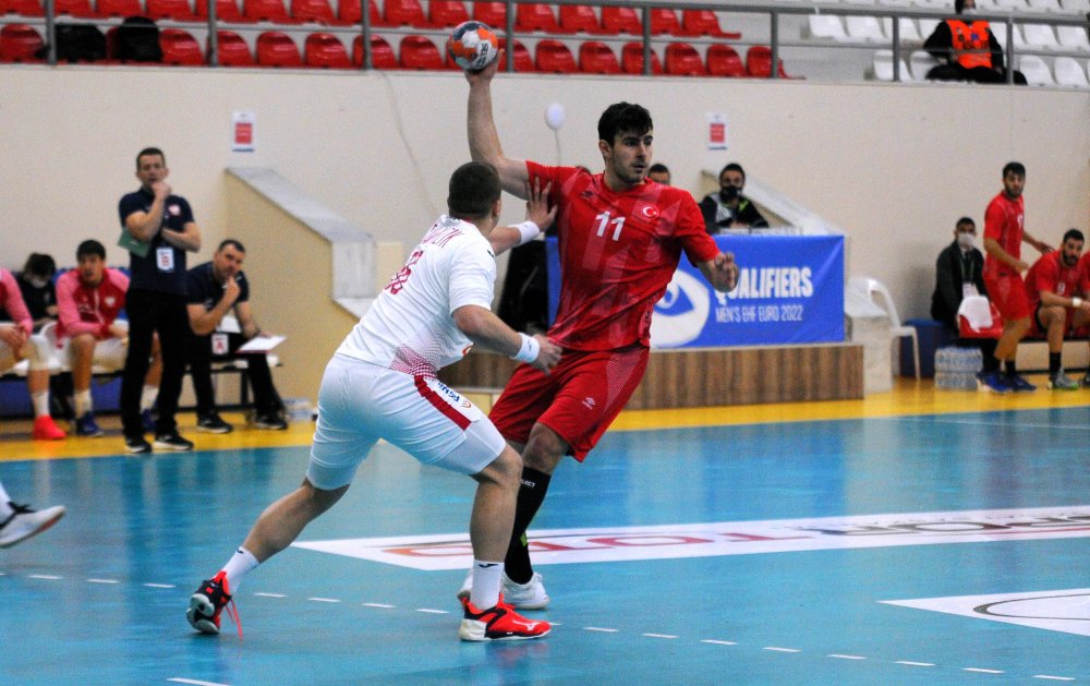 Hentbol Milli Takımı, Polonya’ya 29-24 yenildi