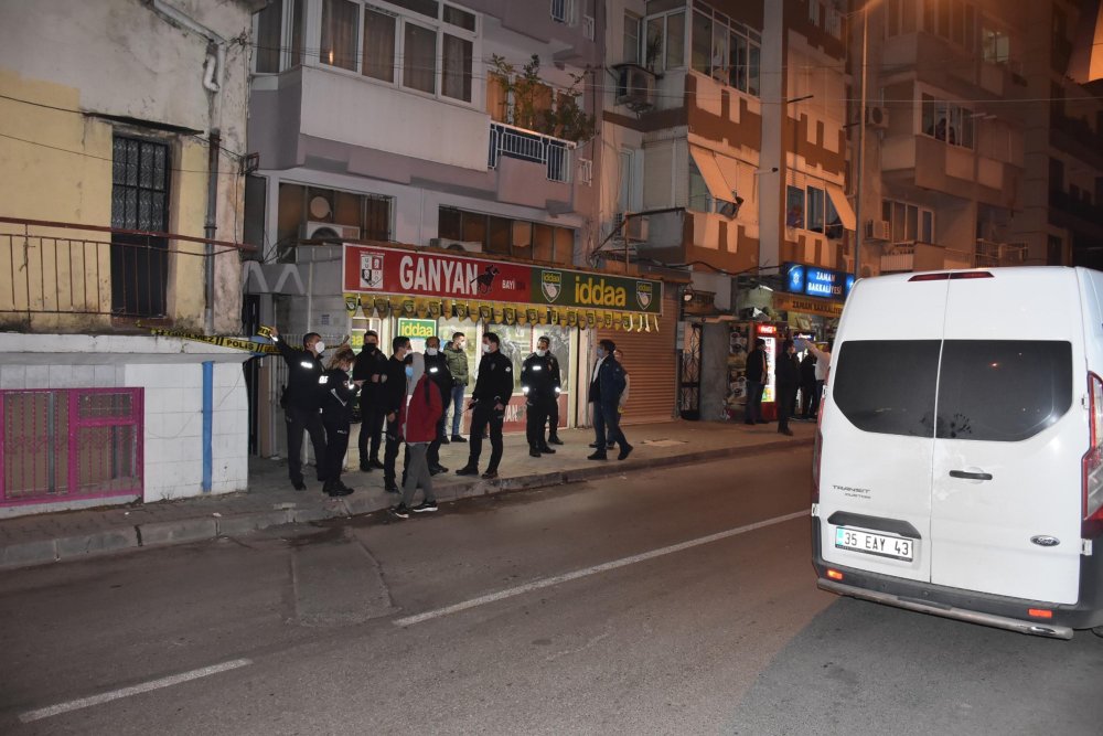 Babasının uzun yıllardır kendisine kötü davrandığını belirten   teslim olan zanlı Bahadır Akgönül,   tutuklandı