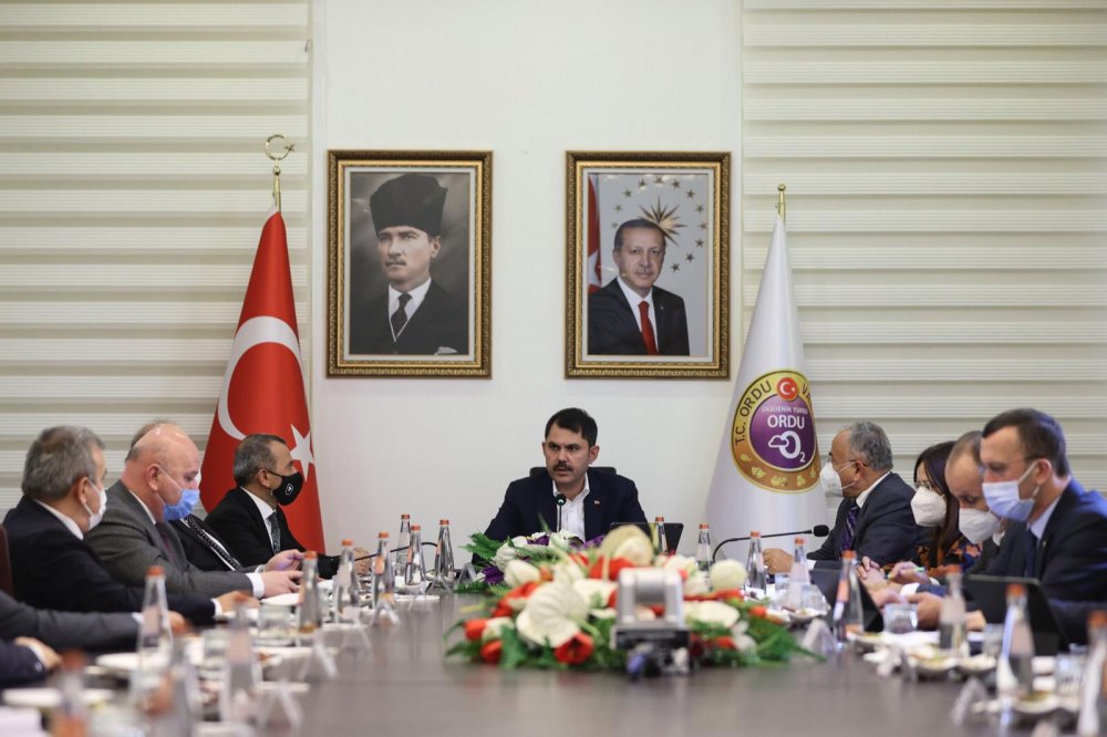 Bakan Kurum: Felaketlerle iklim değişikliği etkileri hissediliyor  