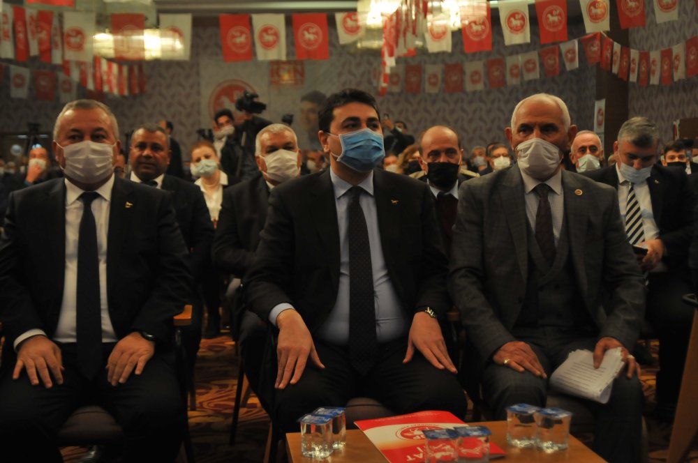 DP lideri Uysal: Birikimlerimizi büyütmeye devam edeceğiz