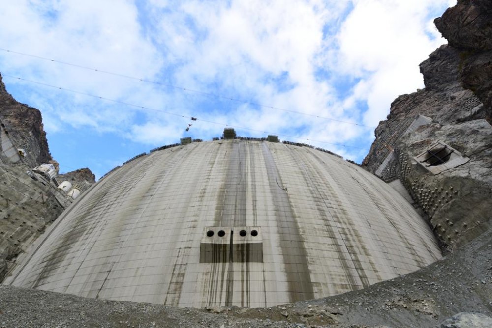 Yusufeli Barajı'nın gövdesinin tamamlanmasına 7 metre kaldı