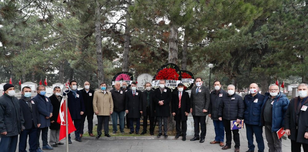 Efsane güreşçi Yaşar Doğu kabri başında anıldı