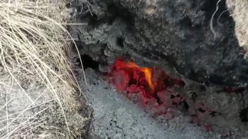 Konya'da, toprak altında metan gazı kaynaklı ateşe AFAD incelemesi
