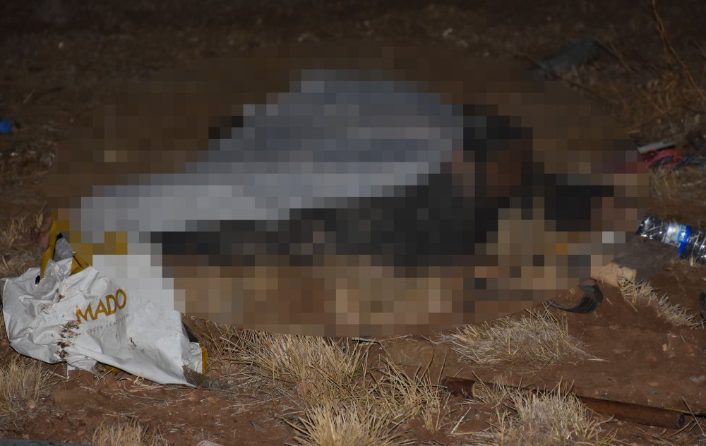 Sivas'ta kamyonet devrildi: 1 ölü, 1 yaralı