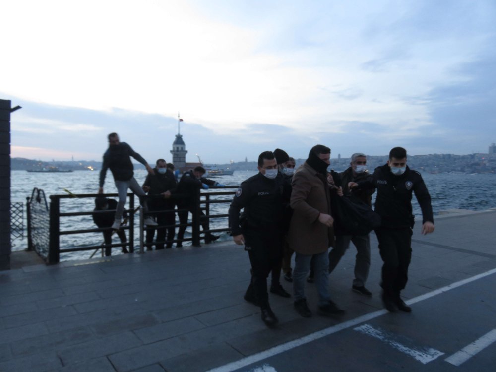 Üsküdar'da 2 gün önce denizde kaybolan gencin cesedi bulundu