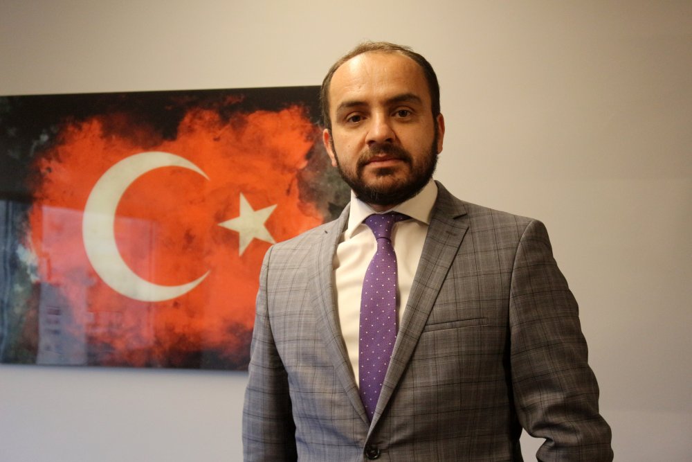 EŞİNE ATEŞ ETTİĞİNDE ELLERİ KELEPÇELİ MİYDİ: Melek İpek'in Antalya Adliyesi'ndeki savcılık sorgusu 3 saat sürdü