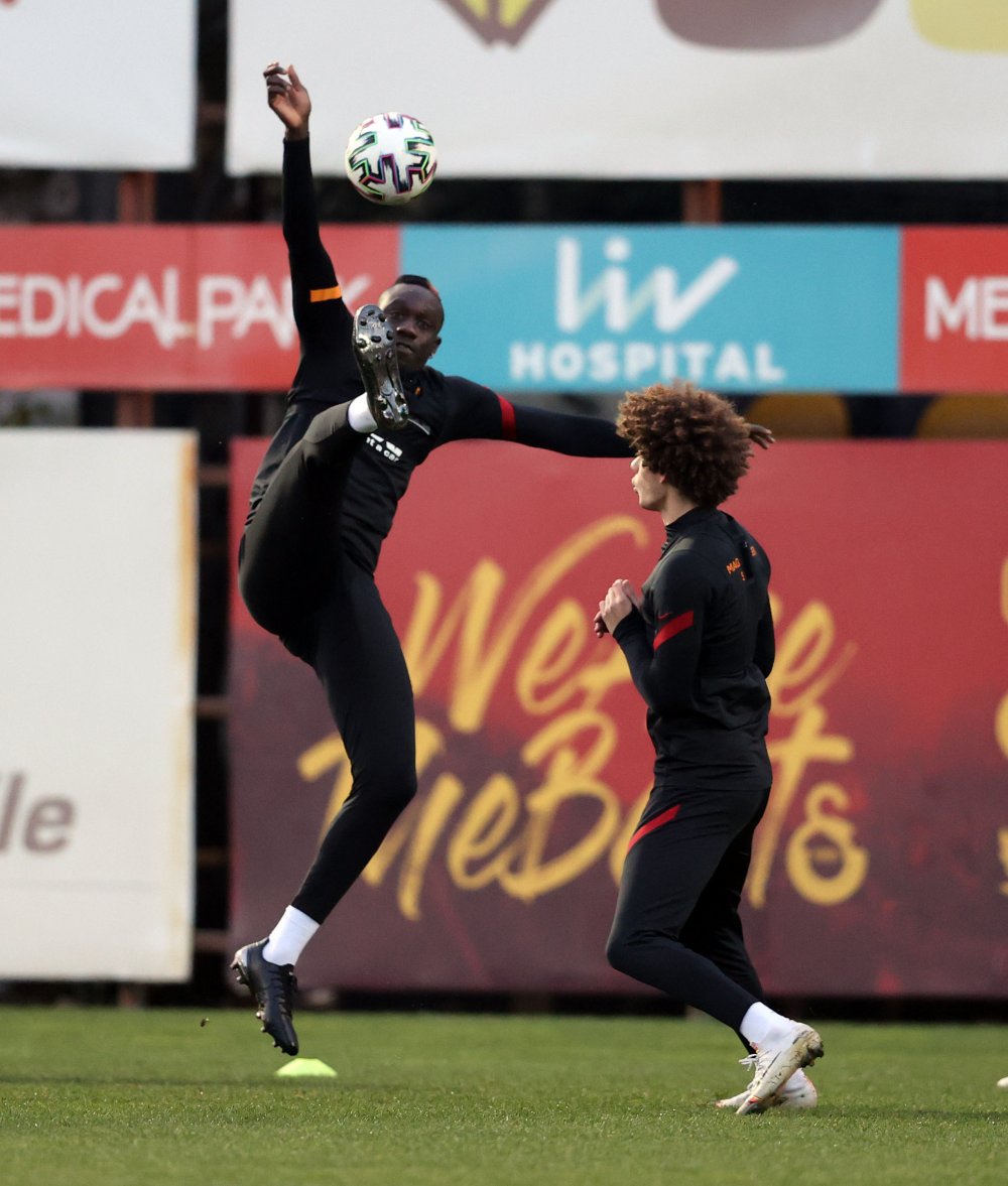 Galatasaray, Gençlerbirliği maçı hazırlıklarını tamamladı
