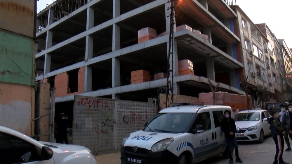 Gaziosmanpaşa'da inşaatın 5. katından düşen işçi öldü