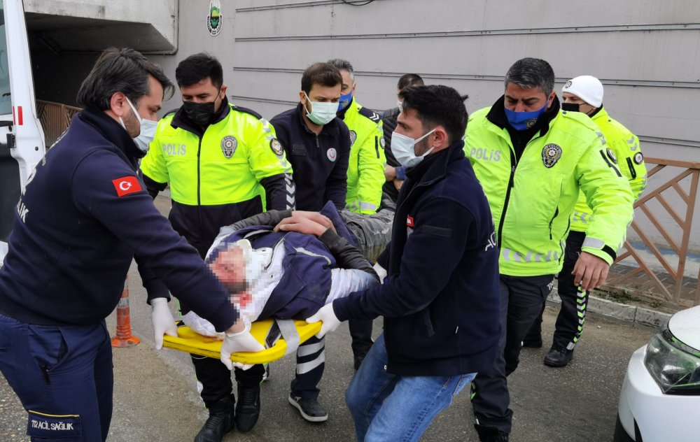 Kaza yapan motosiklet sürücüsü, ‘adam yaralama’dan arandığı tespit edilince gözaltına alındı