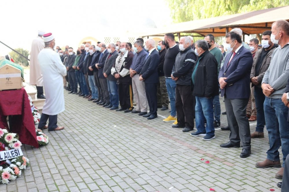 KKTC’deki aile faciasında ölen Çobanoğlu ailesi son yolculuğuna uğurlandı