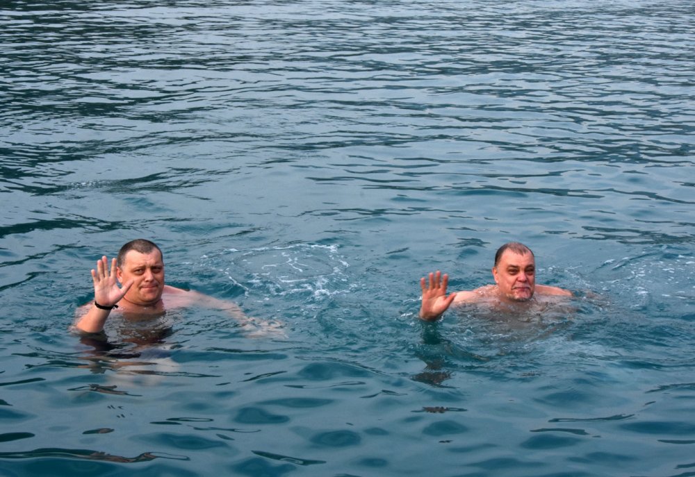 Rus turistlerin Demre'de deniz keyfi