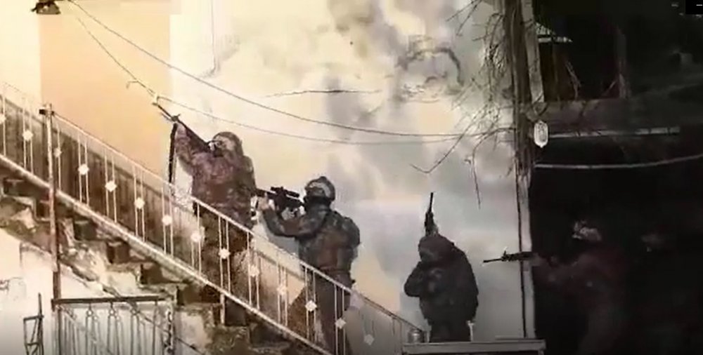 Suç örgütü üyelerine ceza yağdı