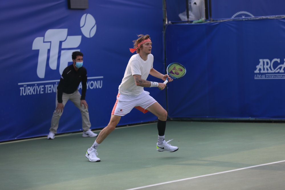 Antalya Open’da çeyrek final heyecanı başlıyor