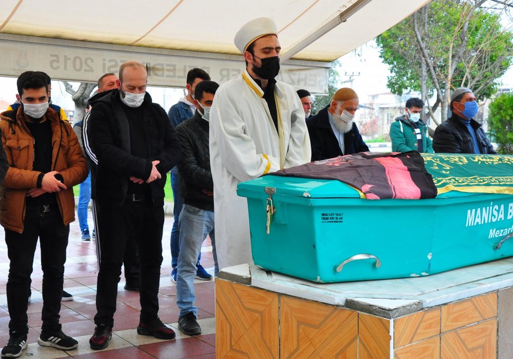 Baba Mehmet Yurtkölesi ve anne Zekiye Yurtkölesi'nin gözyaşları yürekleri acıttı: Üniversiteli Aleyna'nın hayatına son veren  eski sevgili