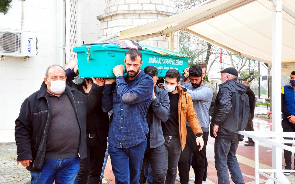 Baba Mehmet Yurtkölesi ve anne Zekiye Yurtkölesi'nin gözyaşları yürekleri acıttı: Üniversiteli Aleyna'nın hayatına son veren  eski sevgili