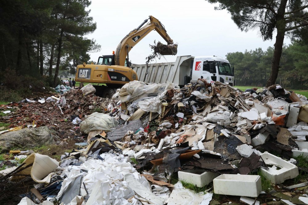 Buca Belediyesi'nden Yıldızlar Ormanı'na dökülen molozla ilgili açıklama