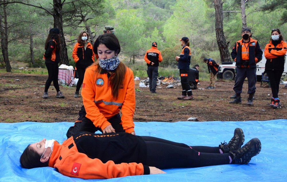 Datça'da arama kurtarma gönüllüleri afetlere hazır