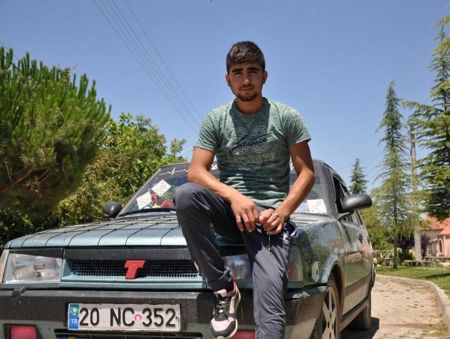 Denizli'de gölette boğulan 2 arkadaş toprağa verildi