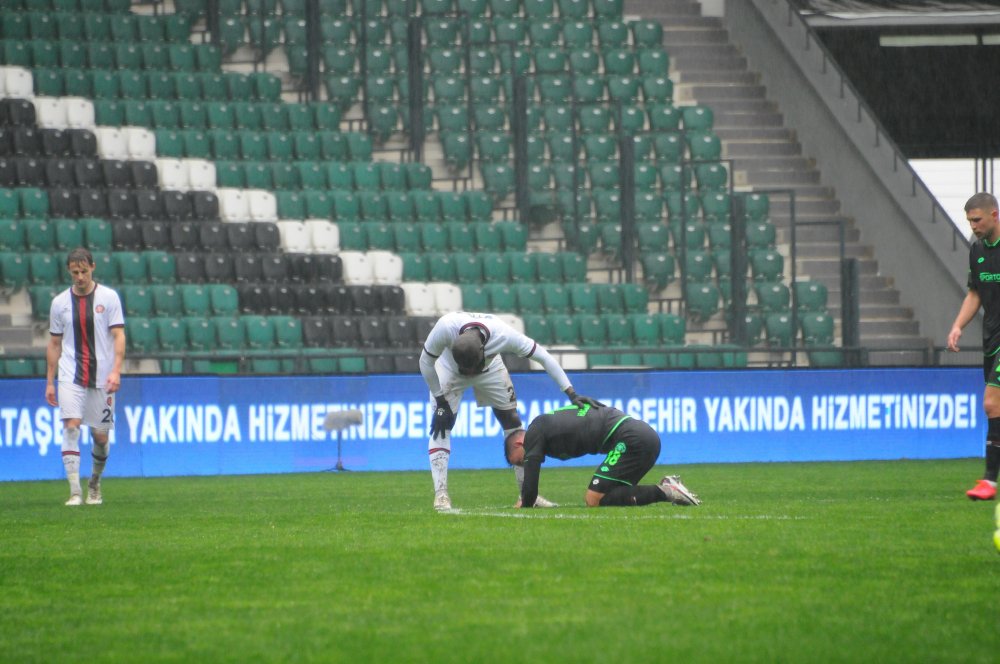 Fatih Karagümrük - İttifak Holding Konyaspor: 2-1