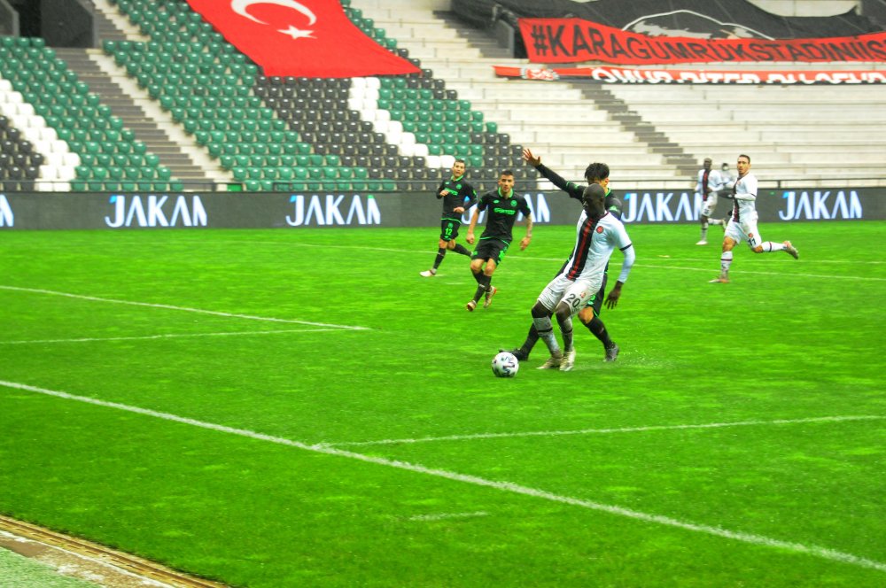 Fatih Karagümrük - İttifak Holding Konyaspor: 2-1