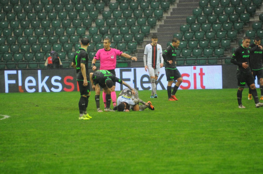 Fatih Karagümrük - İttifak Holding Konyaspor: 2-1