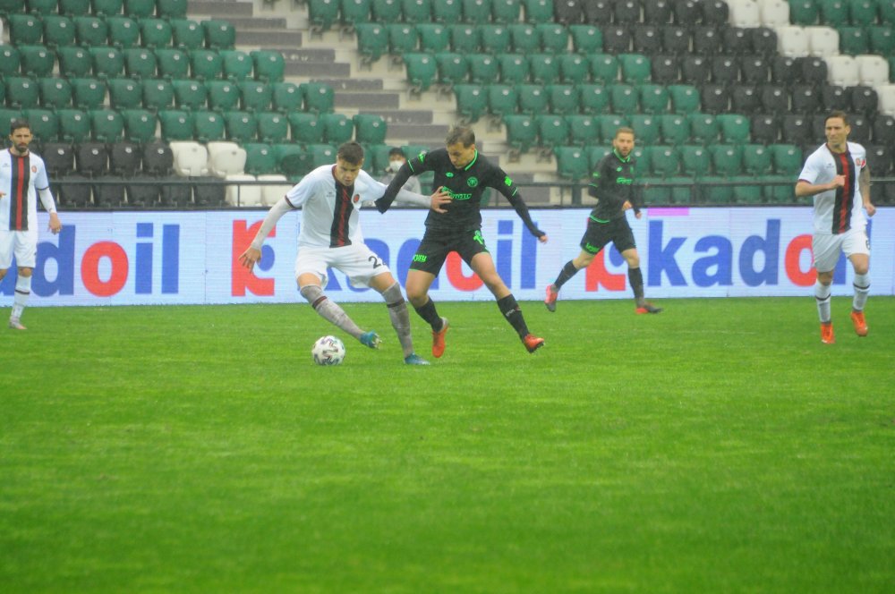 Fatih Karagümrük - İttifak Holding Konyaspor: 2-1