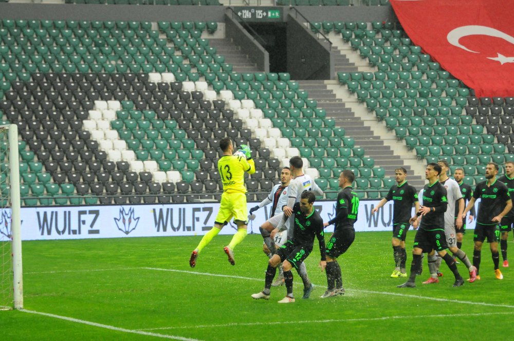 Fatih Karagümrük - İttifak Holding Konyaspor: 2-1