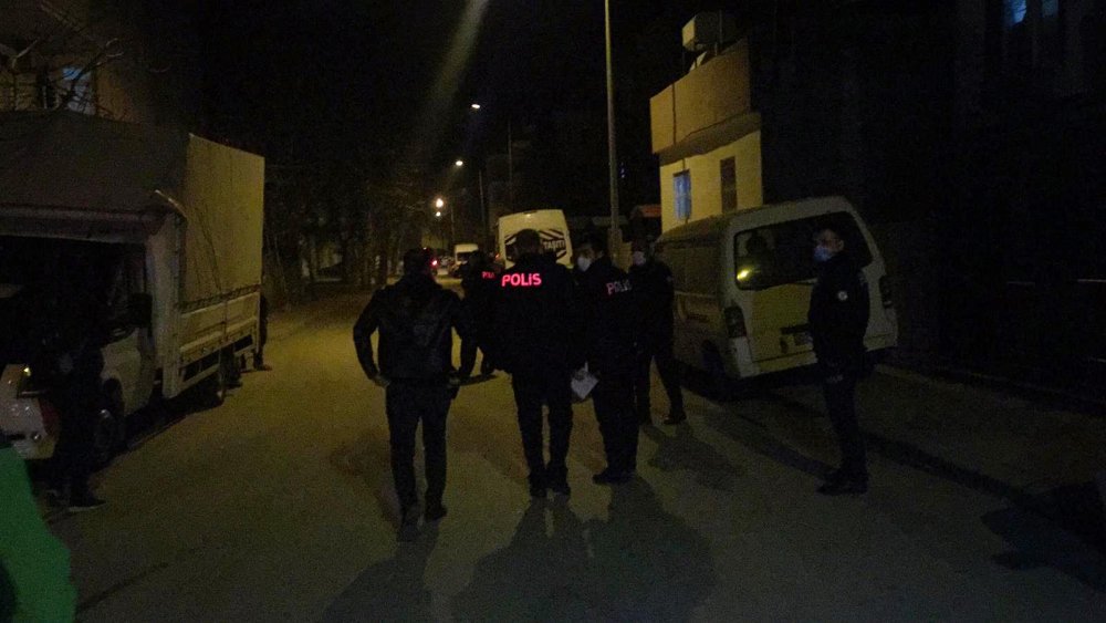 Gözaltına alındı; kardeş tartışması kötü bitti