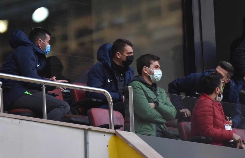 Kayserispor, Dan Petrescu'yu resmen açıkladı