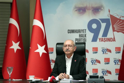 Kılıçdaroğlu, ev emekçisi kadınlarla bir araya geldi