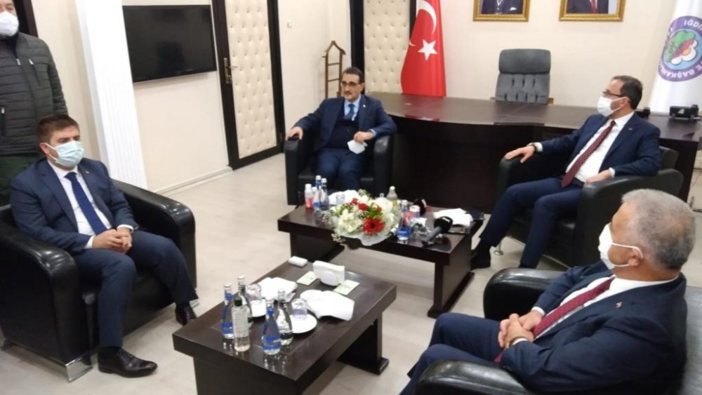 Nahçıvan'a 12 ayda doğal gaz hattı çekilecek